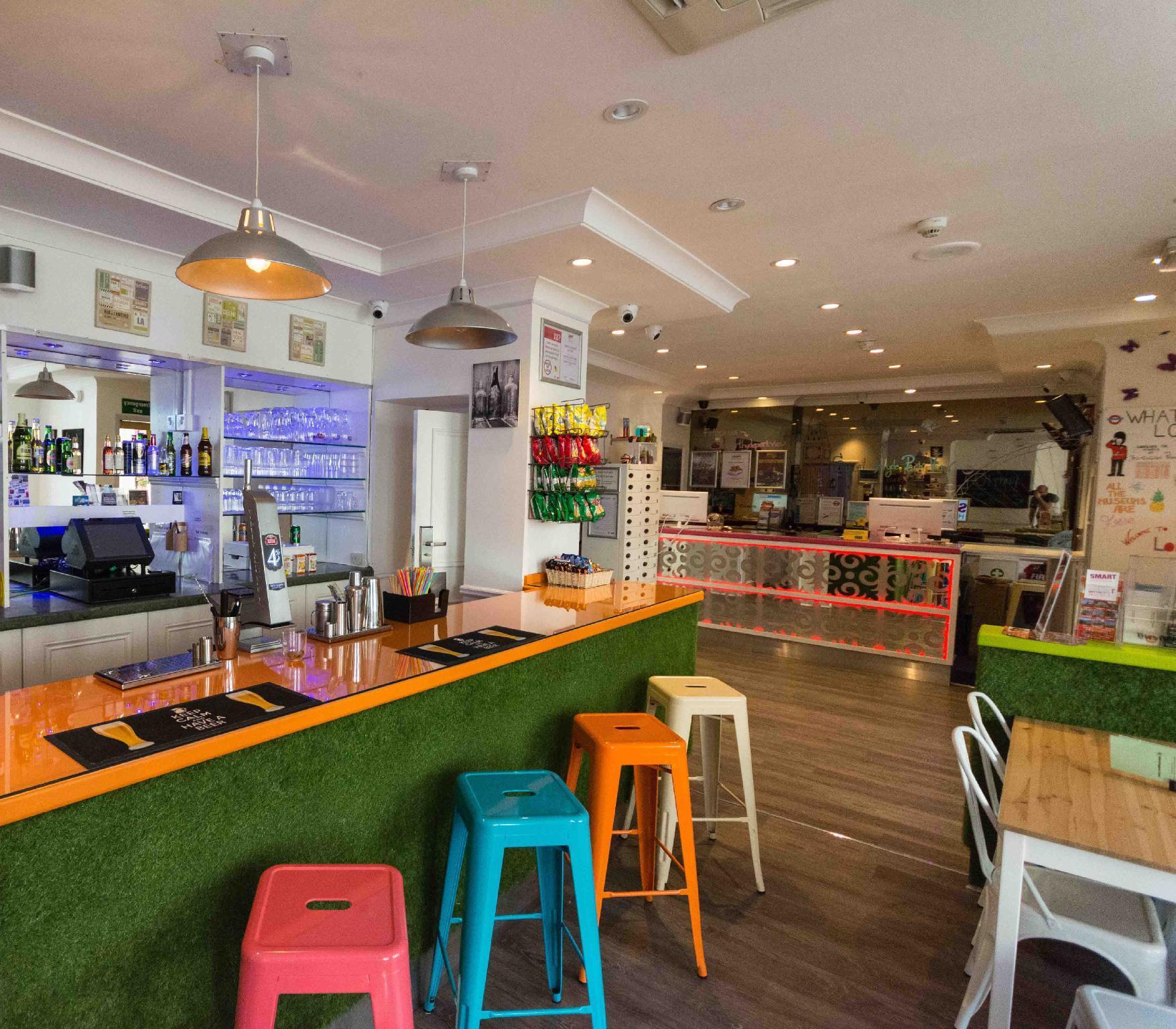 Smart Hyde Park Inn Hostel Лондон Экстерьер фото